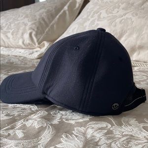 Lululemon classic black baseball cap!